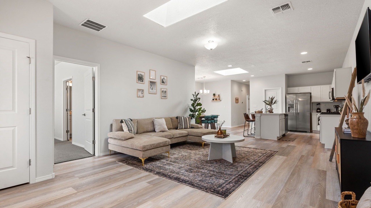 Photo of Livingroom in Mesa Del Sol Innovation Park