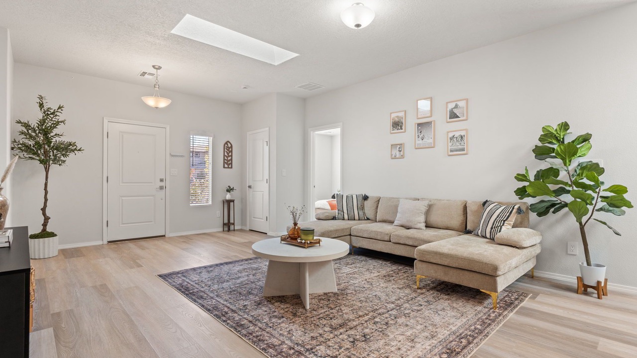 Photo of Livingroom in Mesa Del Sol Innovation Park