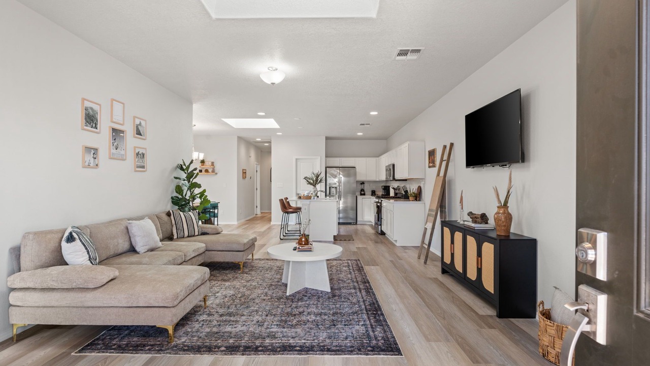 Photo of Livingroom in Mesa Del Sol Innovation Park