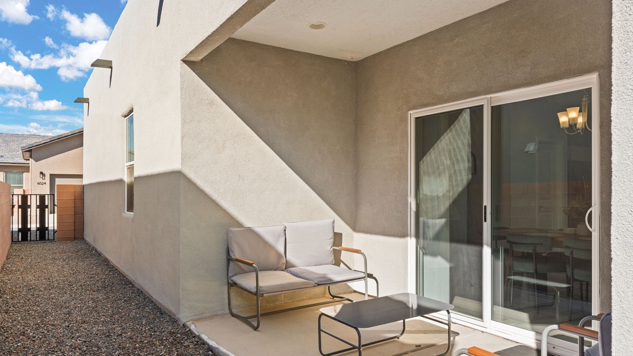 Photo of Patio Balcony in Mesa Del Sol Innovation Park