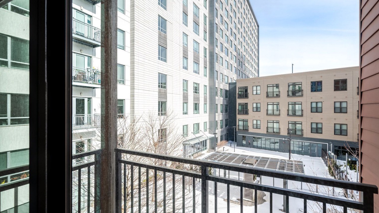 Photo of Outdoor in Assembly Square