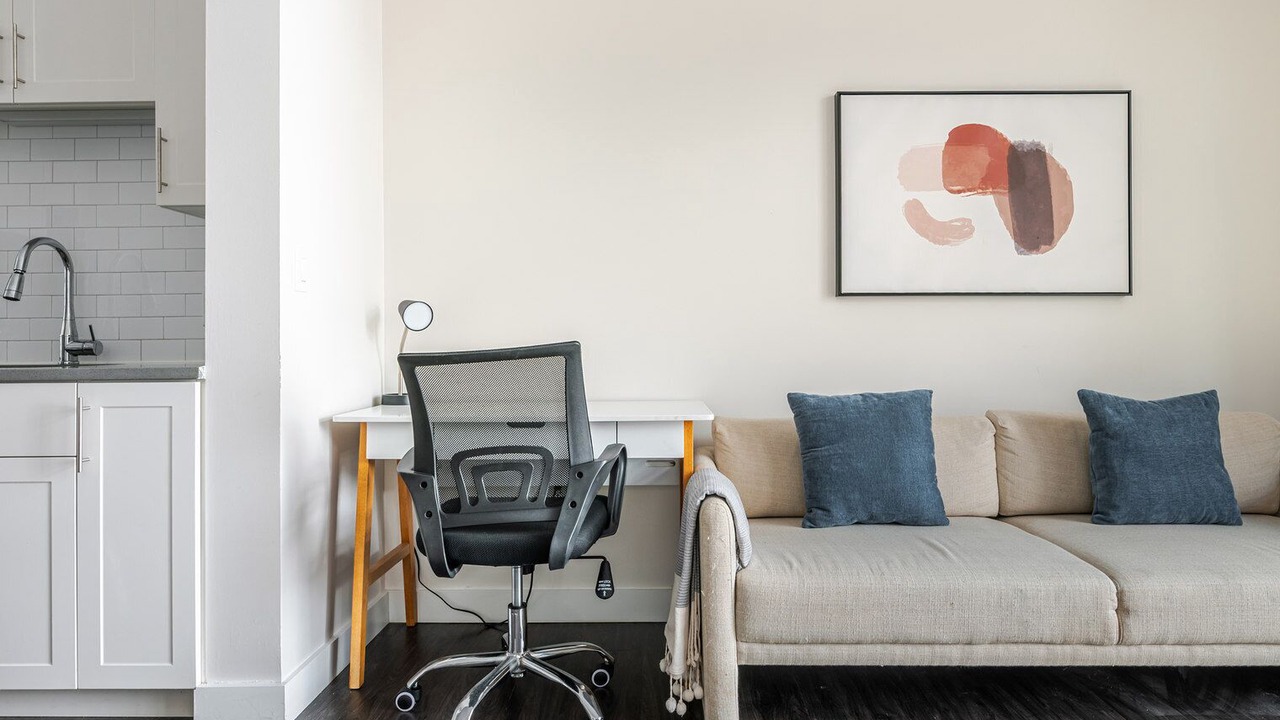 Photo of Livingroom in Assembly Square