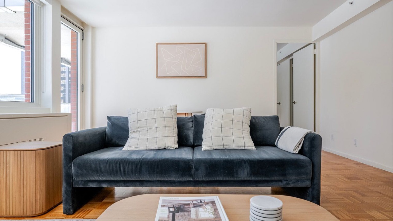 Photo of Livingroom in Back Bay