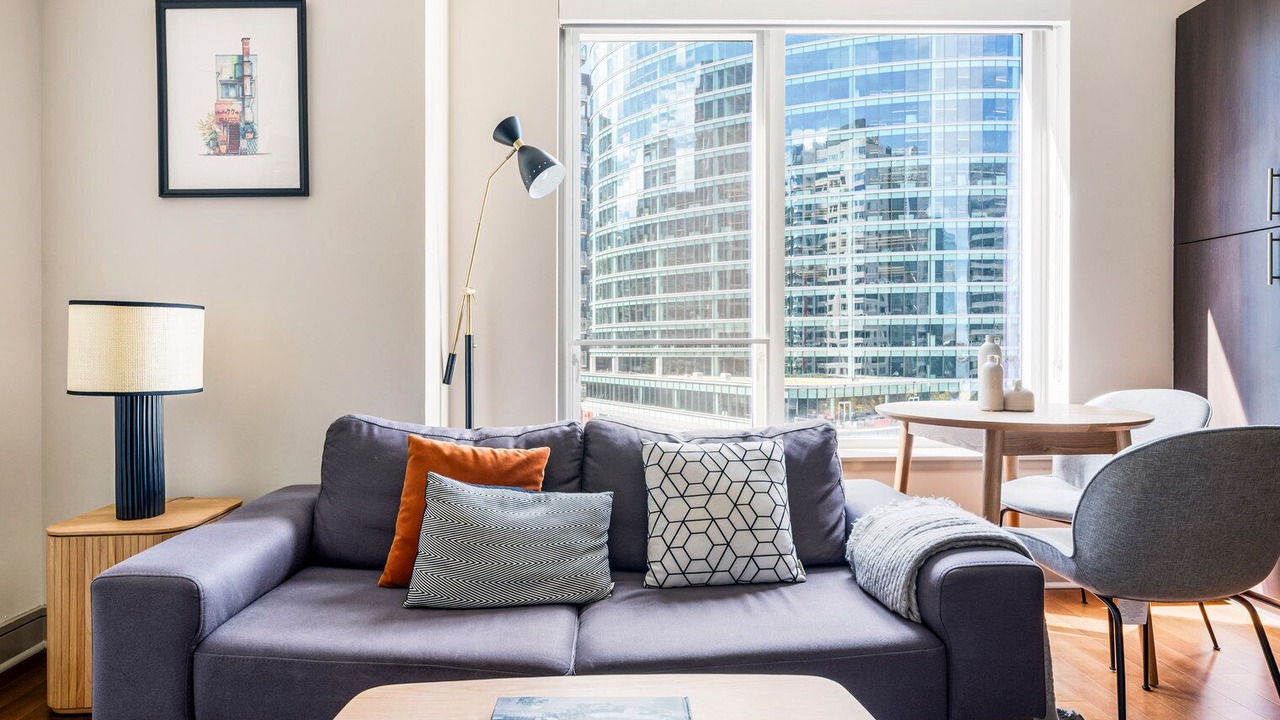 Photo of Livingroom in Seaport District