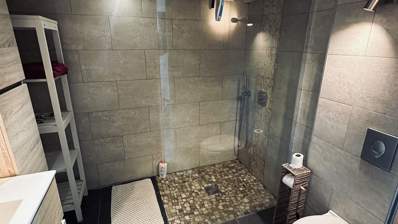 Photo of Bathroom in Villetelle