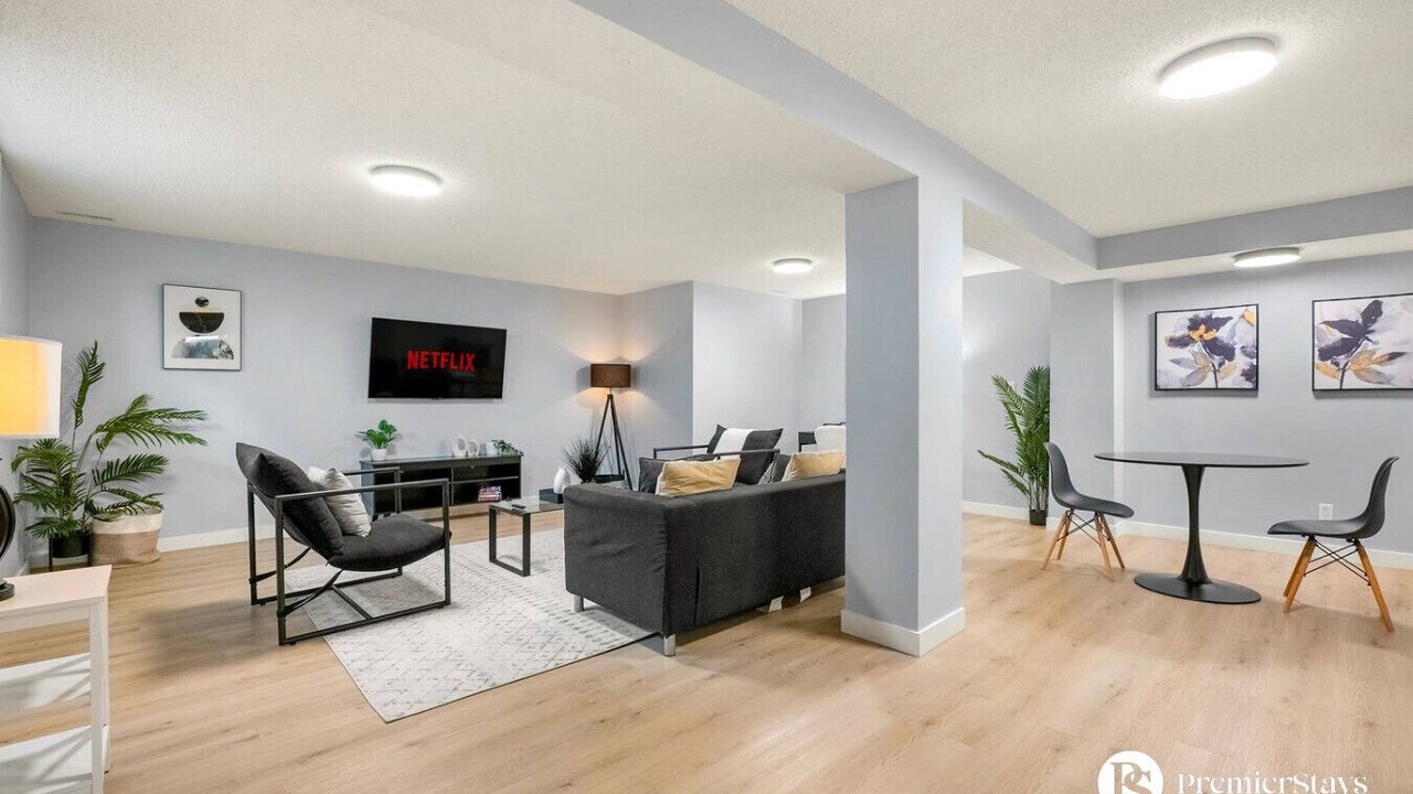 Photo of Livingroom in Southeast Calgary