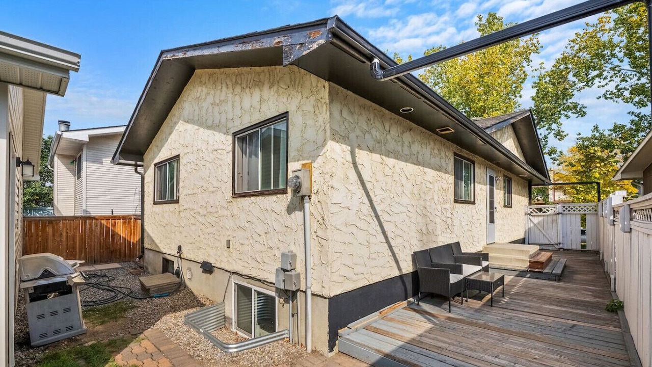 Photo of Patio Balcony in Southeast Calgary