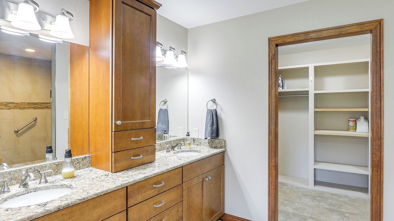 Photo of Bathroom in Winfield