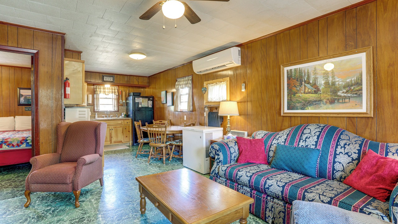 Photo of Livingroom in Greers Ferry