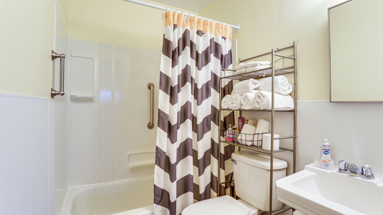 Photo of Bathroom in Greers Ferry