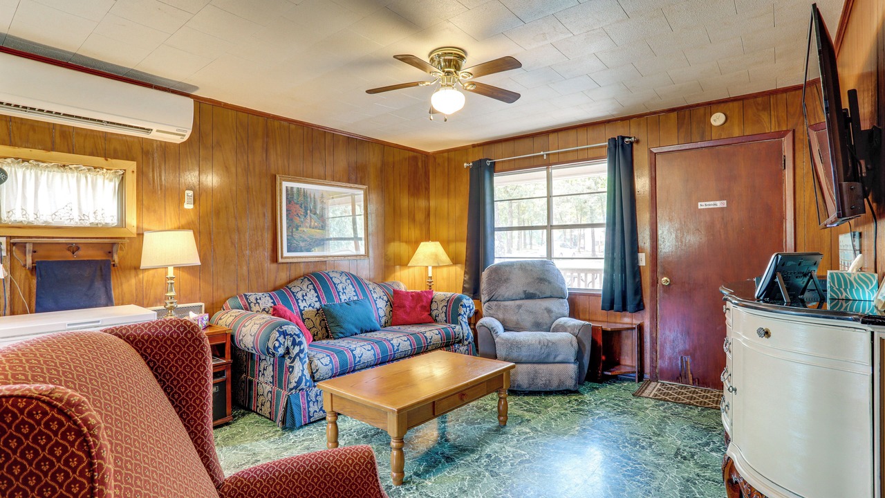 Photo of Bedroom in Greers Ferry