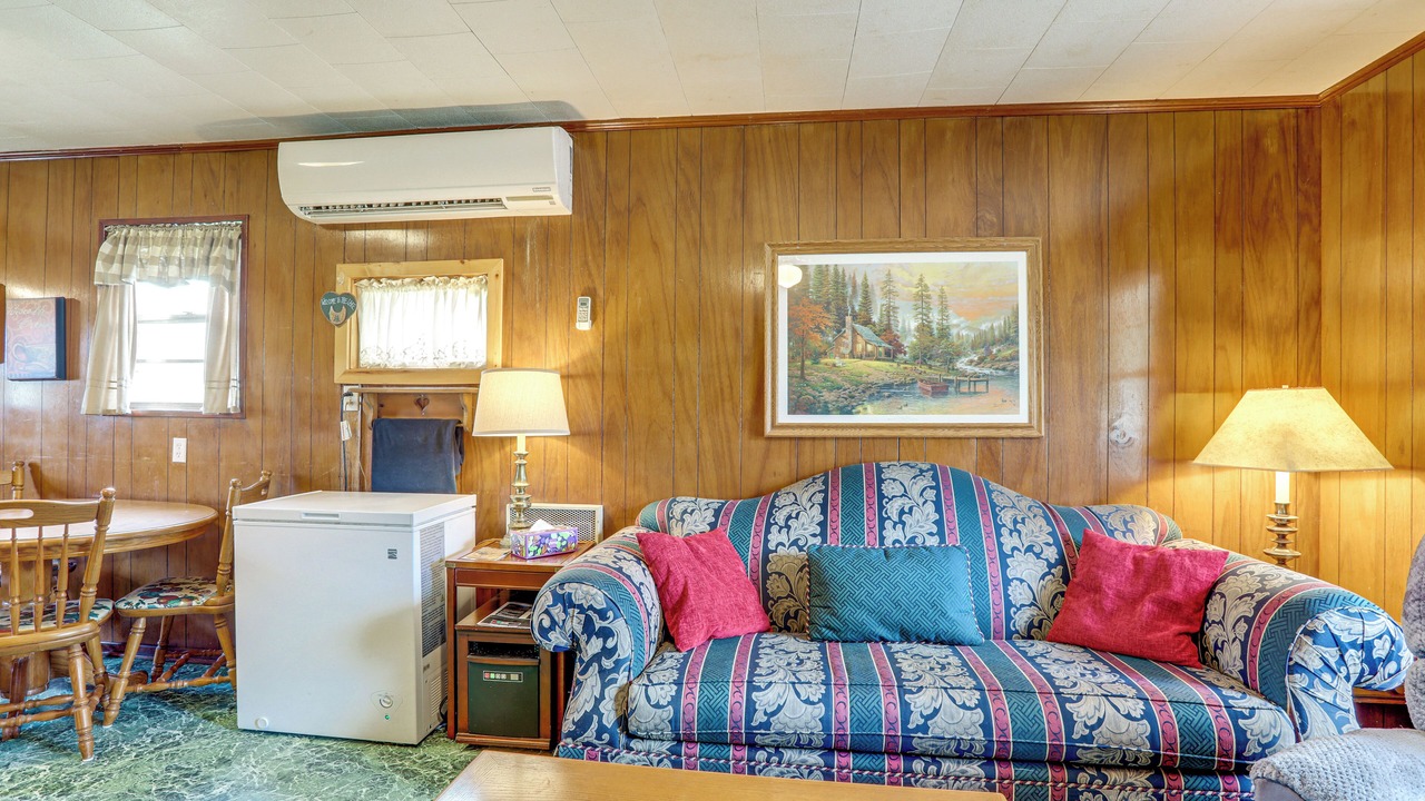 Photo of Livingroom in Greers Ferry