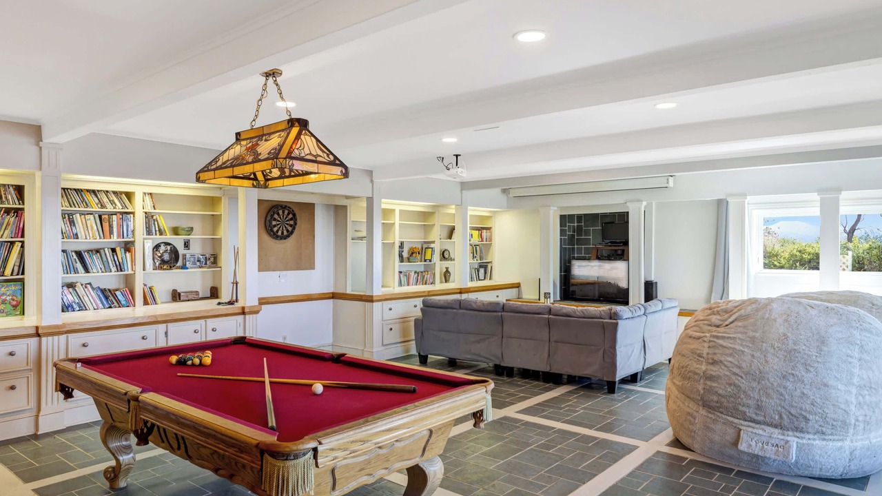 Photo of Bedroom in Los Gatos