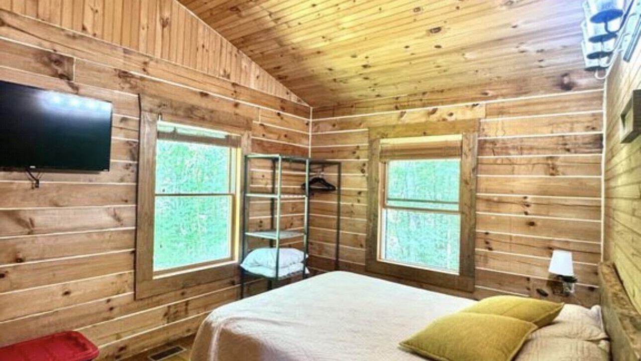 Photo of Bedroom in Canvas