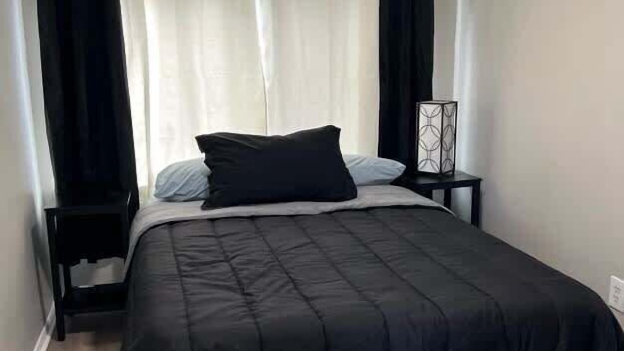 Photo of Bedroom in Madison Heights