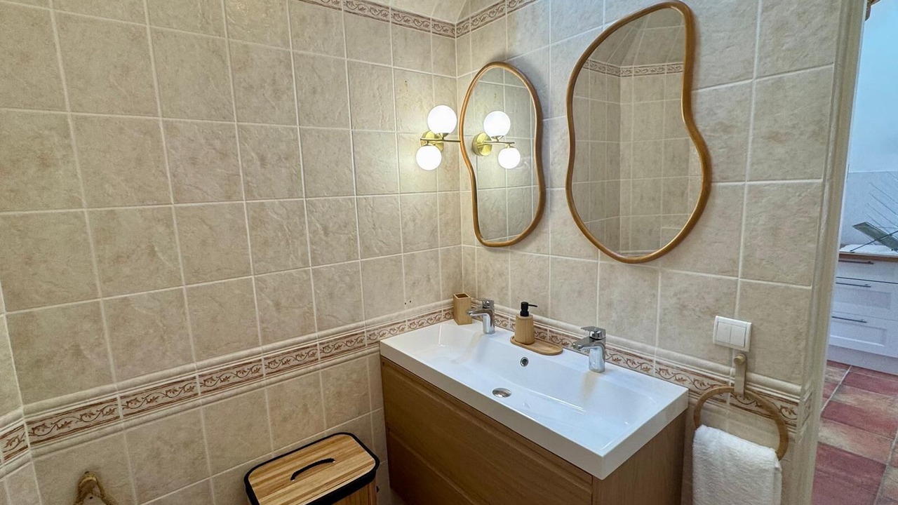 Photo of Bathroom in Saint-Gratien