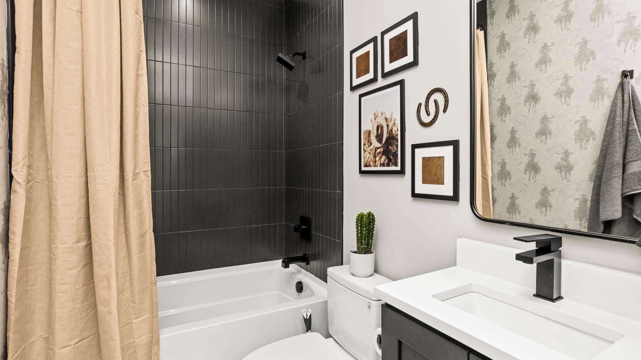 Photo of Bathroom in Buena Vista