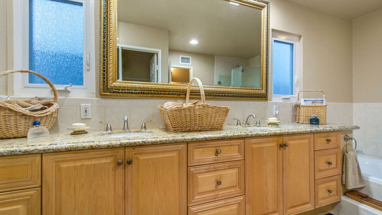 Photo of Bathroom in Huntington Harbour