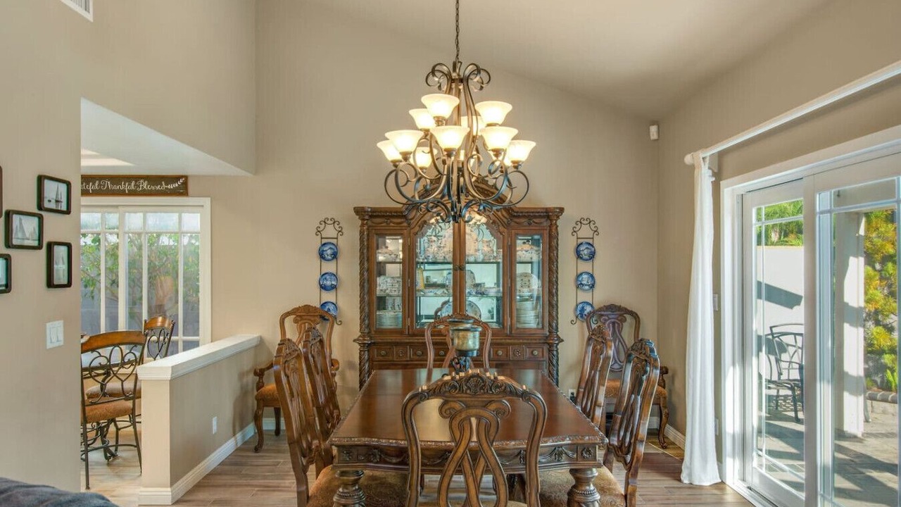 Photo of Bedroom in Huntington Harbour