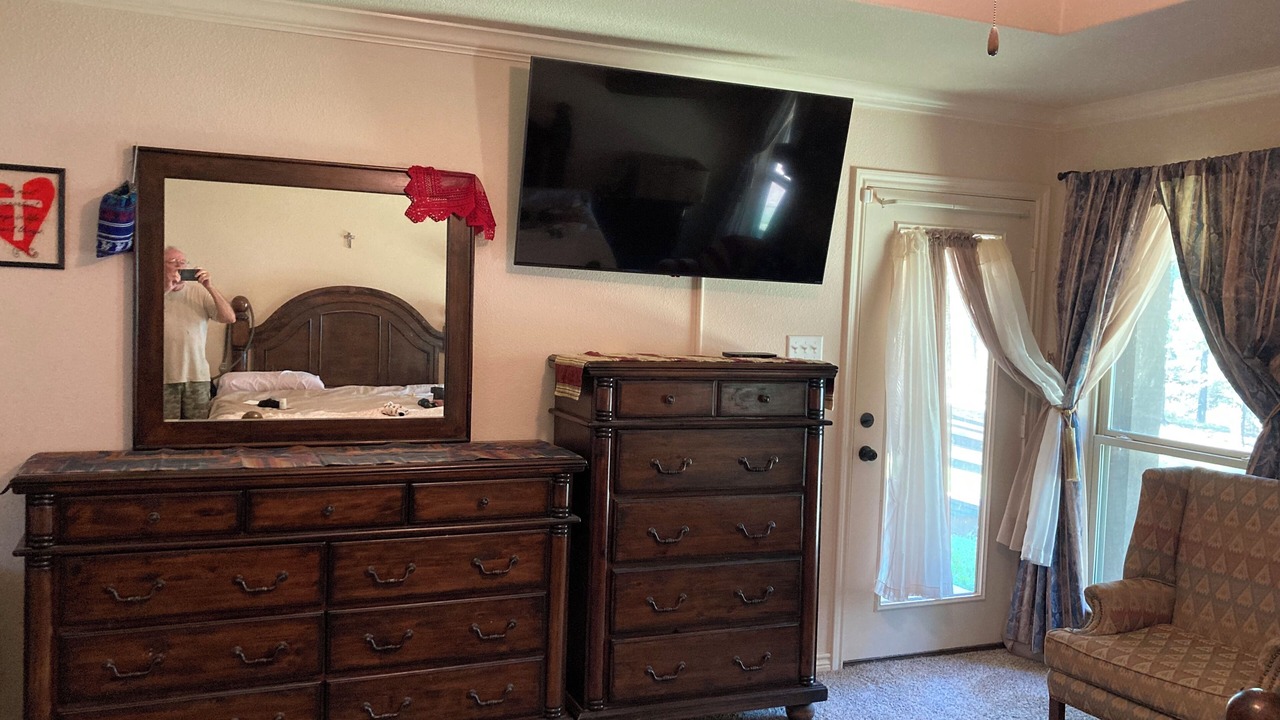 Photo of Bedroom in Streetman