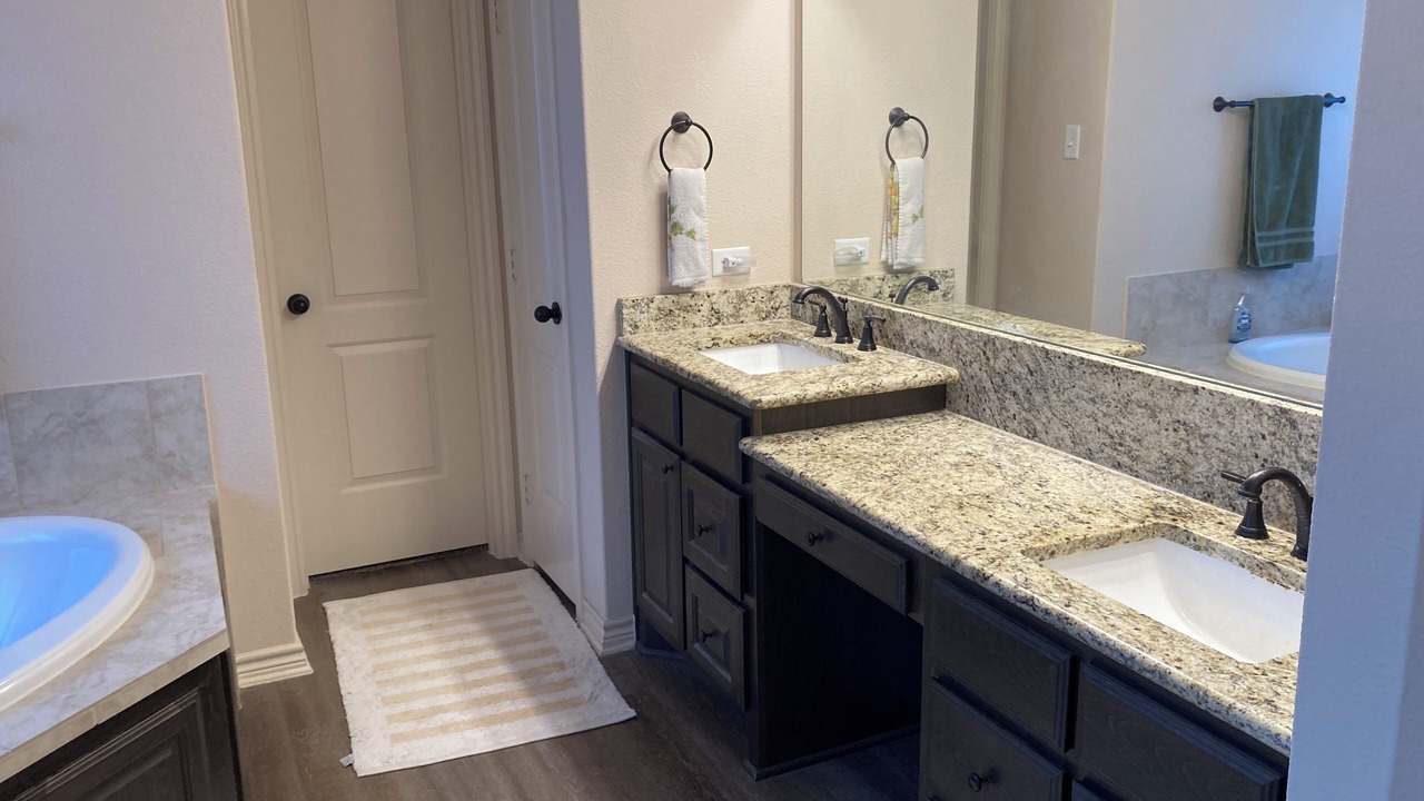 Photo of Bathroom in Streetman
