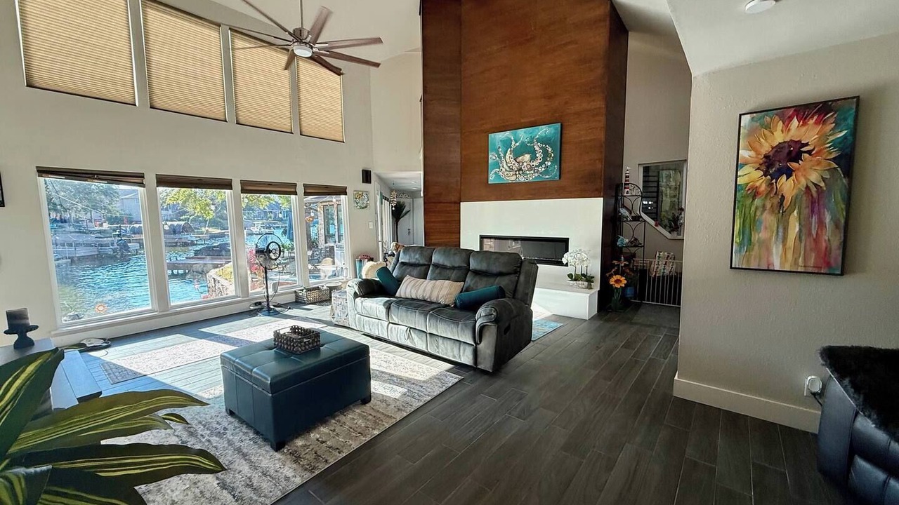 Photo of Livingroom in Seven Coves
