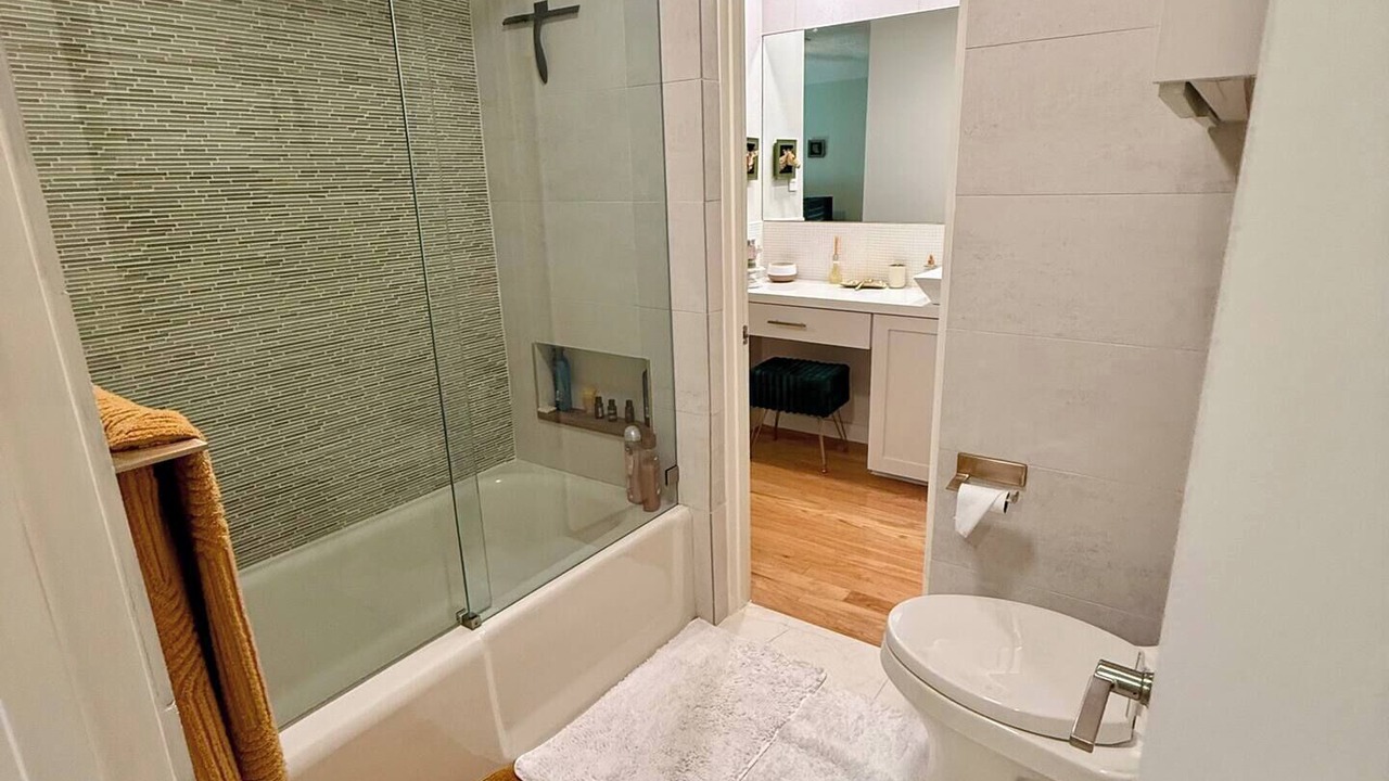Photo of Bathroom in Seven Coves