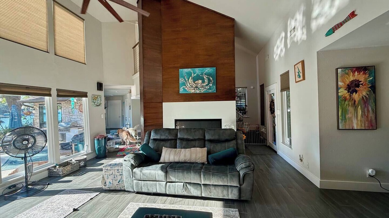 Photo of Livingroom in Seven Coves