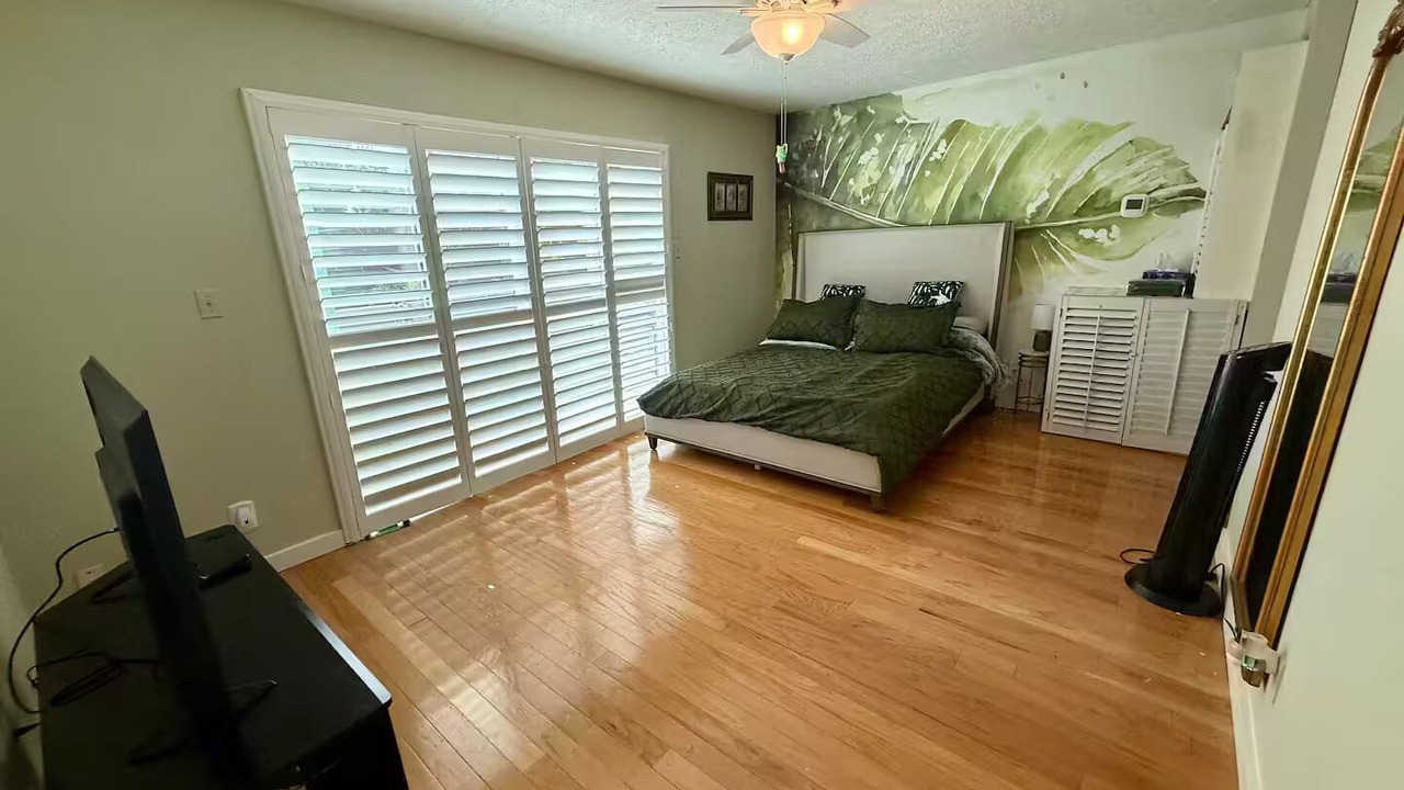 Photo of Bedroom in Seven Coves