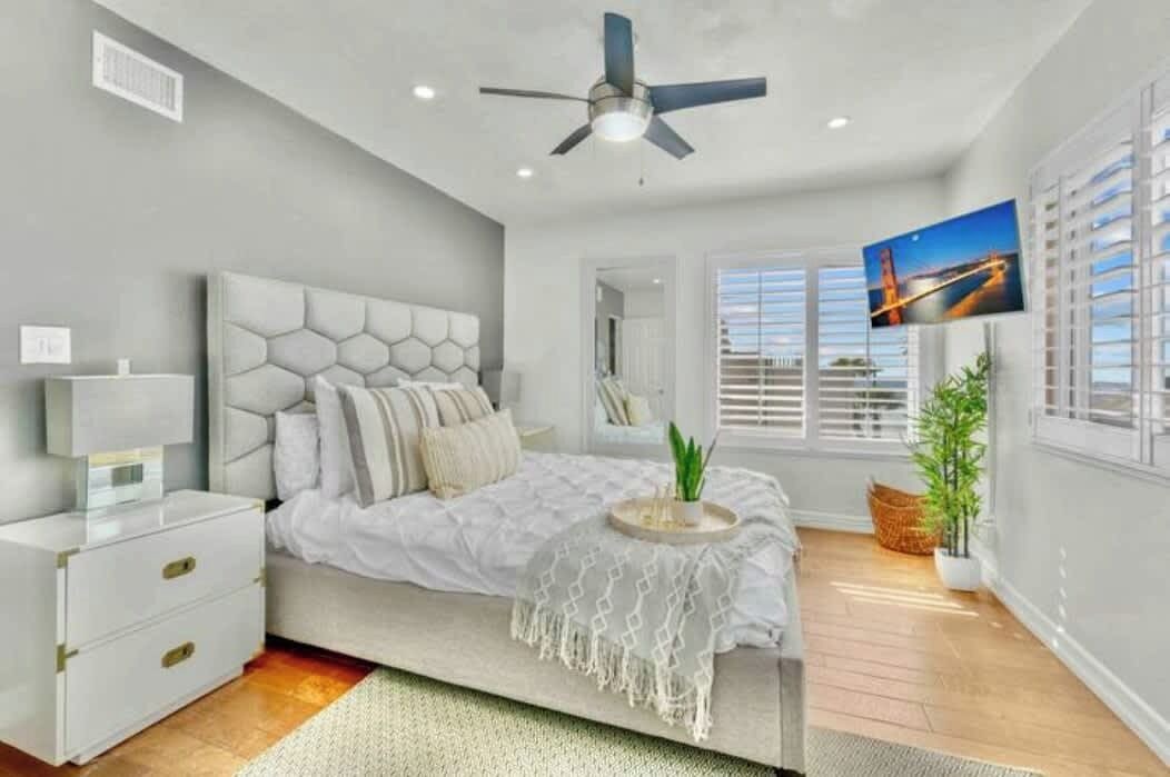 Photo of Bedroom in Mission Beach