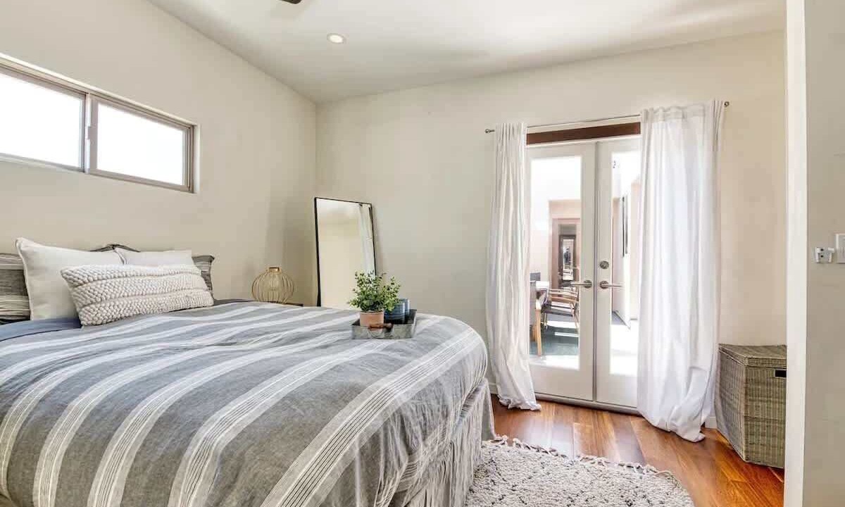 Photo of Bedroom in South Mission Beach