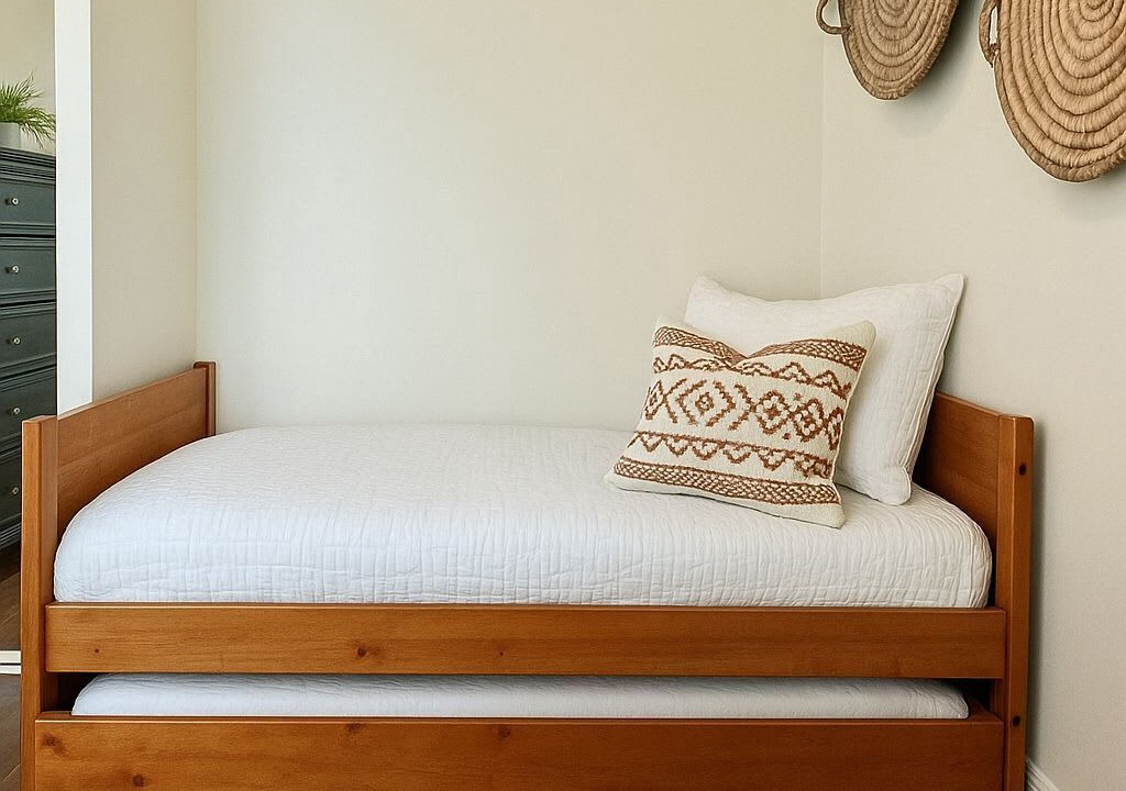 Photo of Bedroom in South Mission Beach