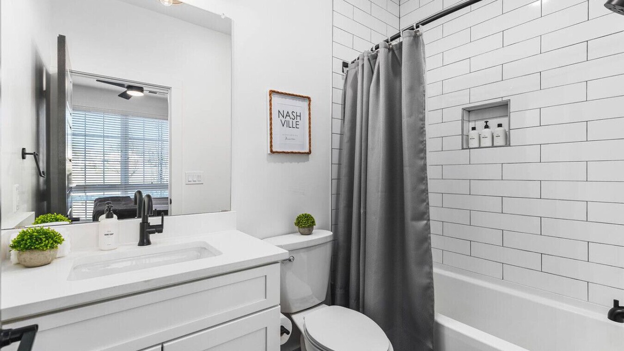 Photo of Bathroom in Cleveland Park