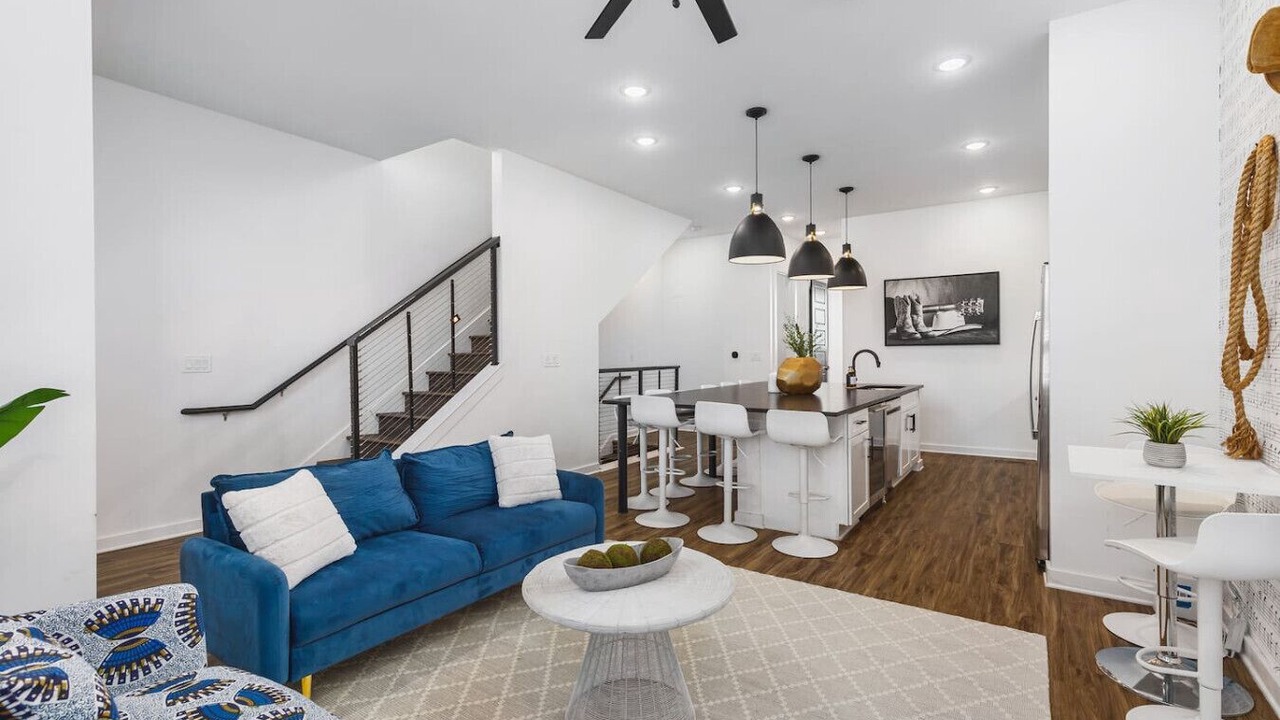 Photo of Bedroom in Cleveland Park
