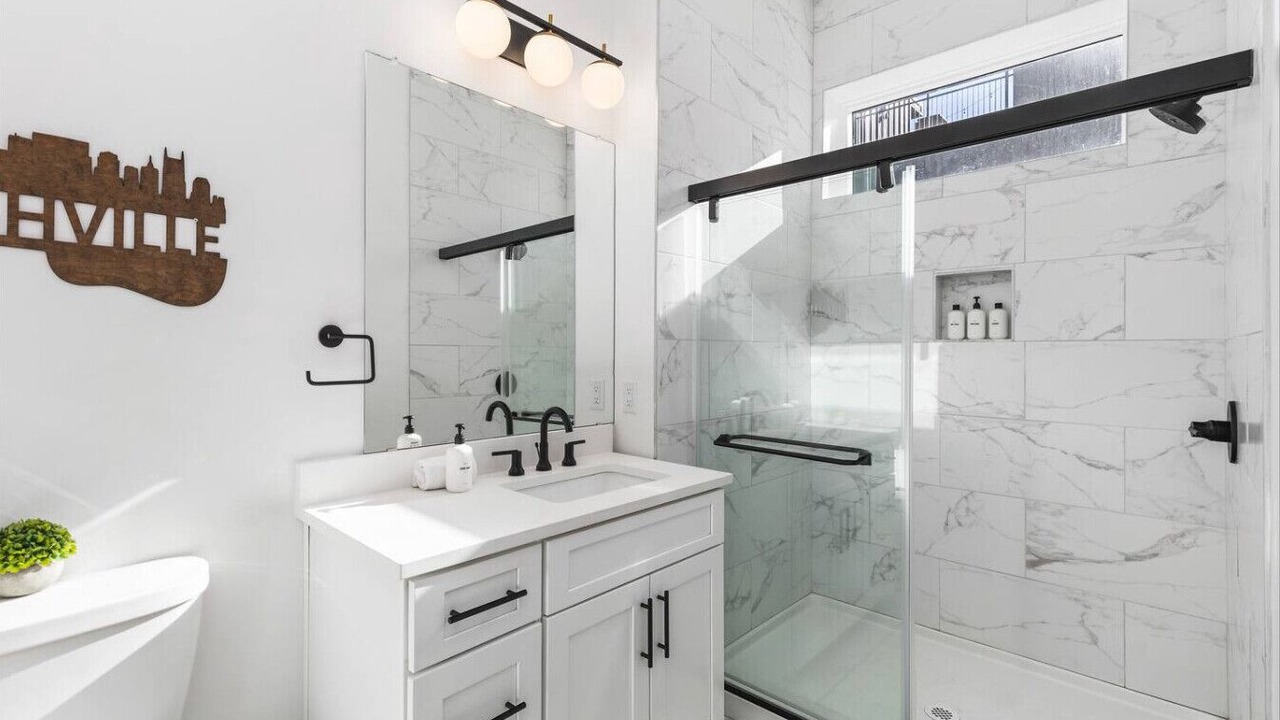 Photo of Bathroom in Cleveland Park