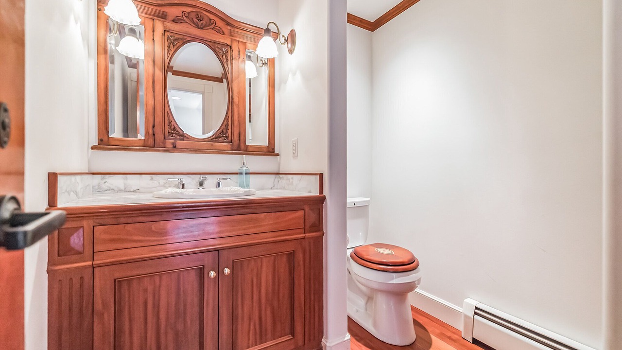 Photo of Bathroom in Bayside Acres