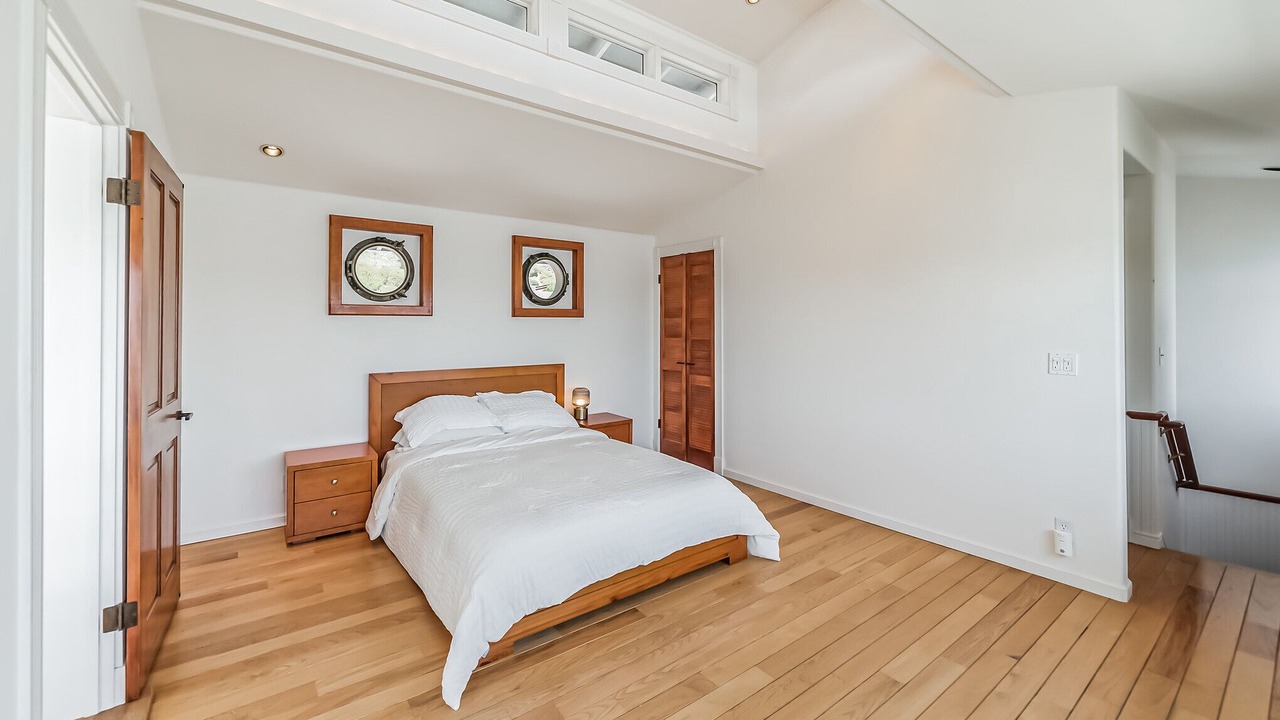 Photo of Bedroom in Bayside Acres