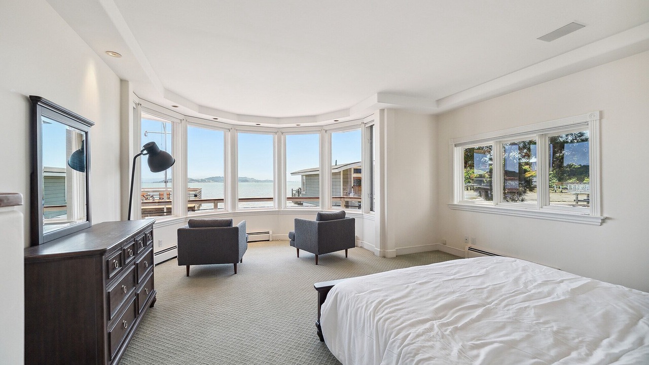 Photo of Bedroom in Bayside Acres