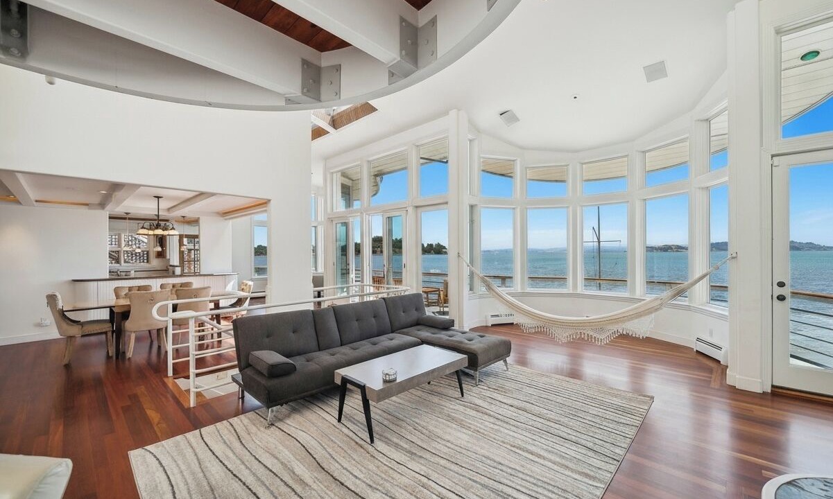 Photo of Livingroom in Bayside Acres