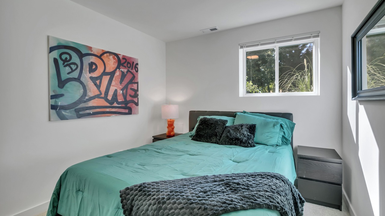 Photo of Bedroom in Newport