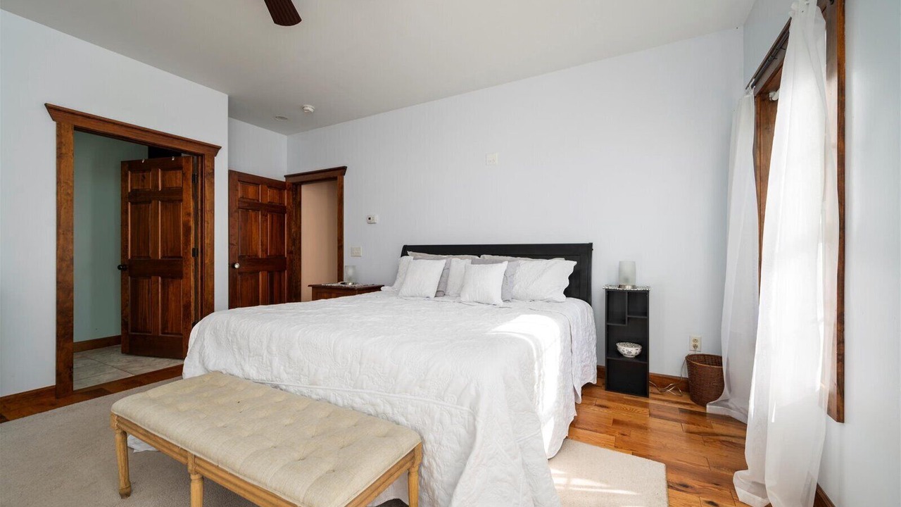 Photo of Bedroom in Franklin Springs