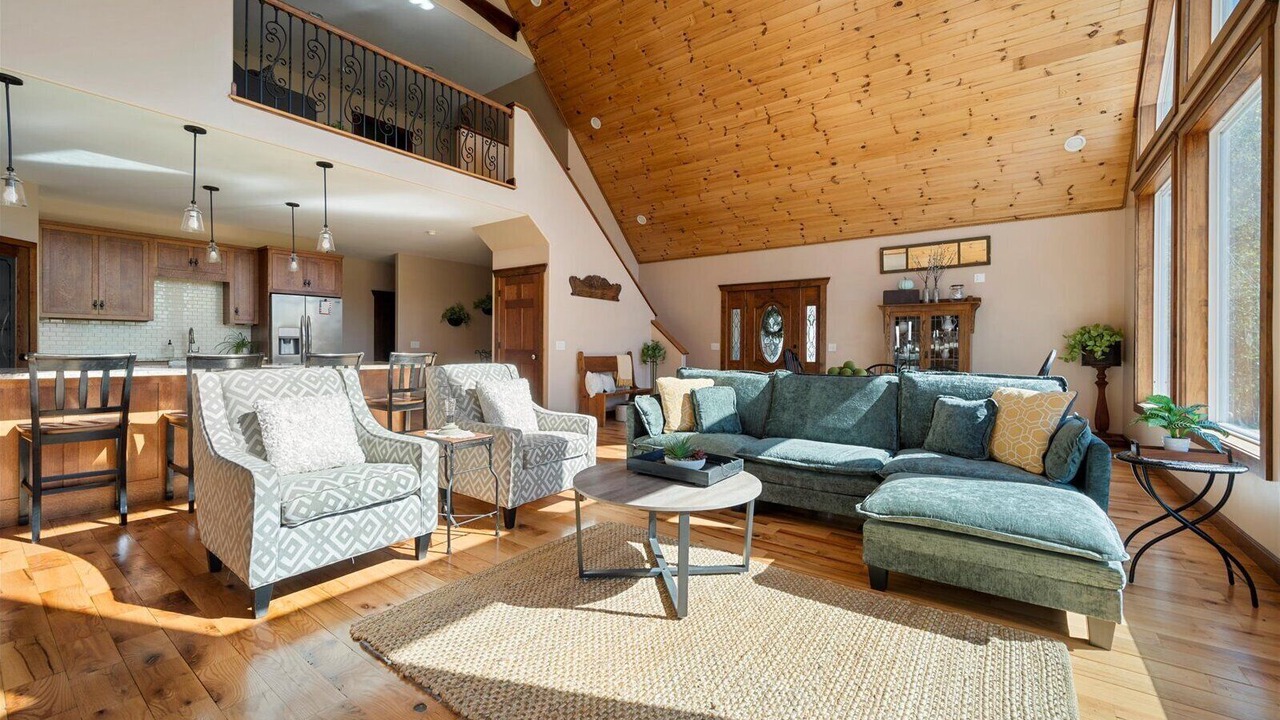 Photo of Livingroom in Franklin Springs