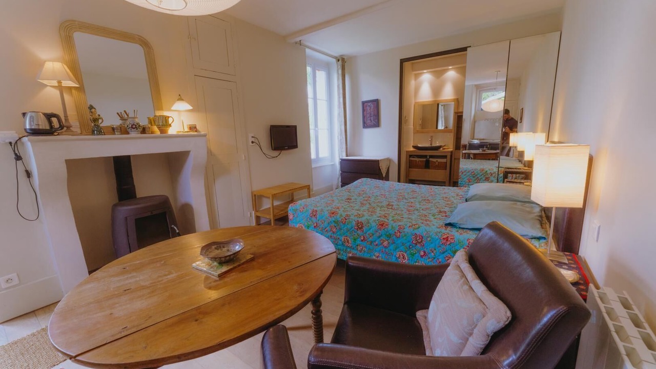 Photo of Bedroom in Cheilly-les-Maranges