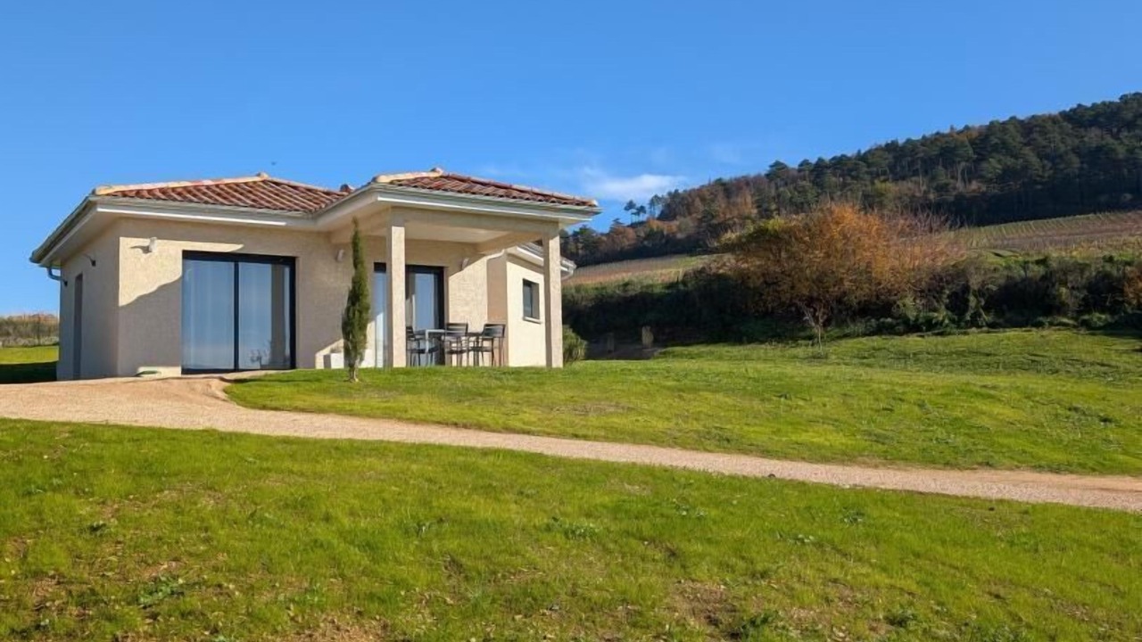 Photo of Outdoor in La Roche-Vineuse
