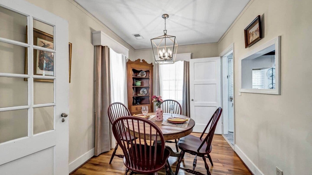 Photo of Livingroom in Cayce