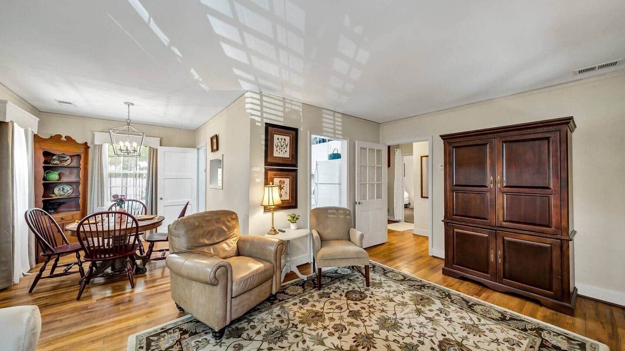 Photo of Livingroom in Cayce