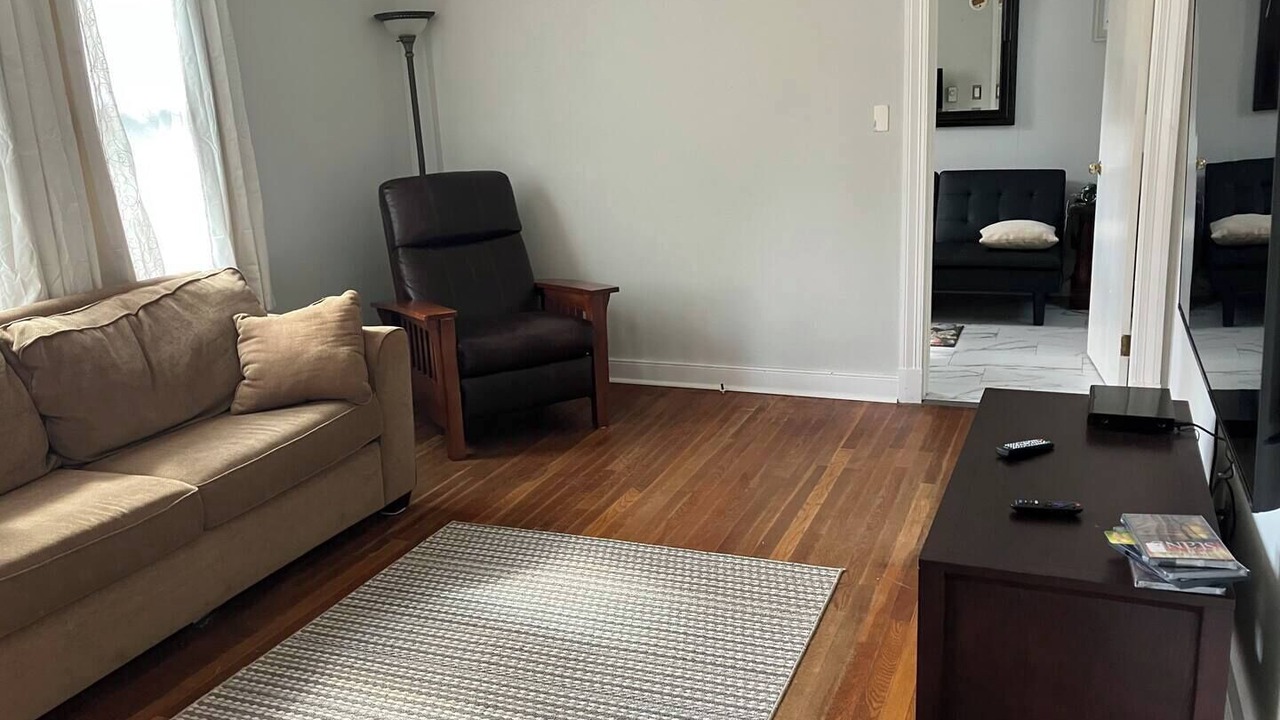 Photo of Livingroom in Jarratt