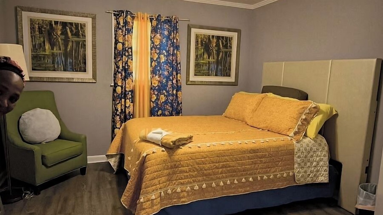 Photo of Bedroom in Macon