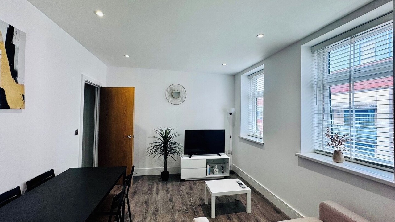 Photo of Livingroom in High Wycombe
