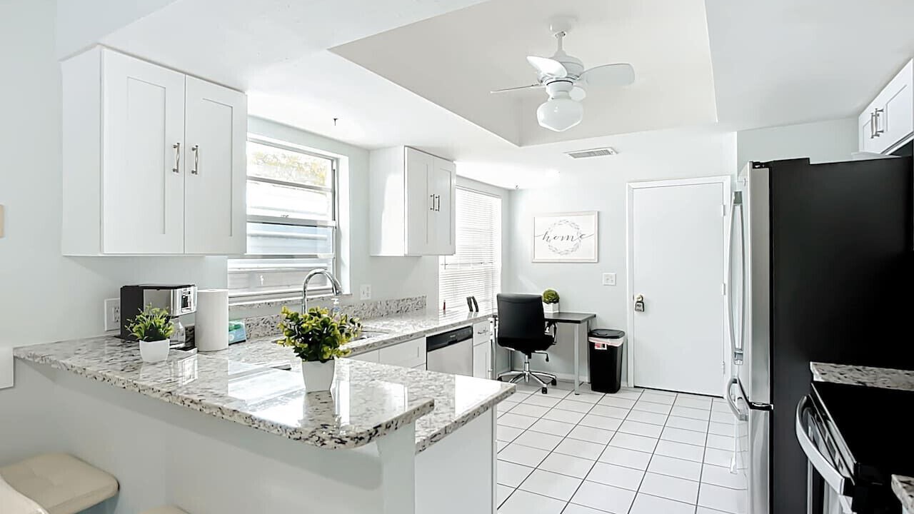 Photo of Kitchen in Bayshore Gardens